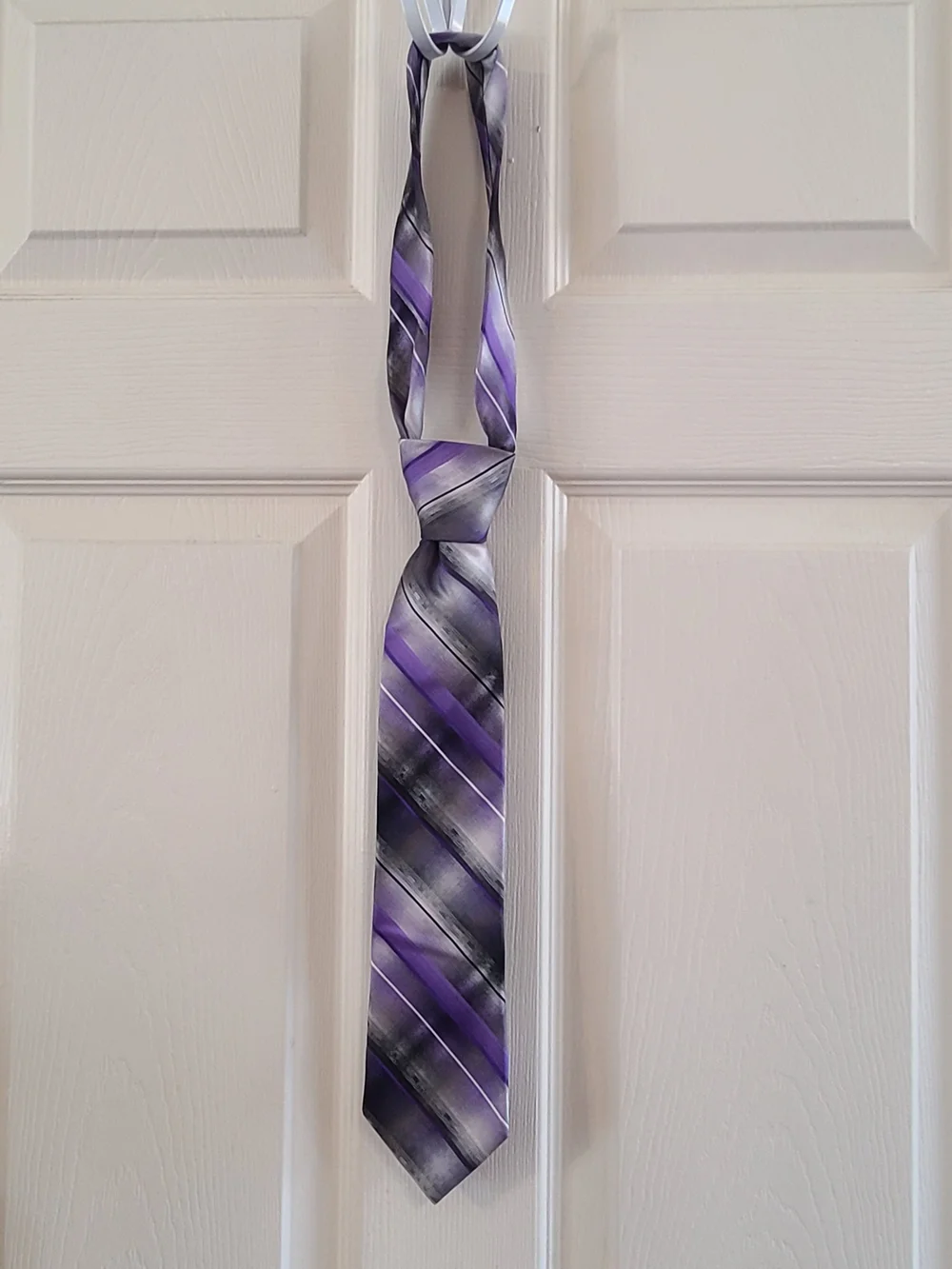 Murano Purple and Silver Striped Men's Tie 100% Silk.